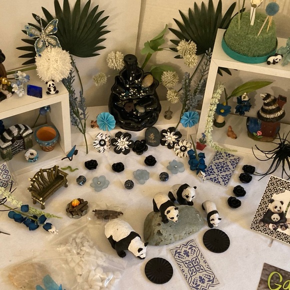 PANDA PARADISE FAIRY GARDEN SET - Picture 3 of 10